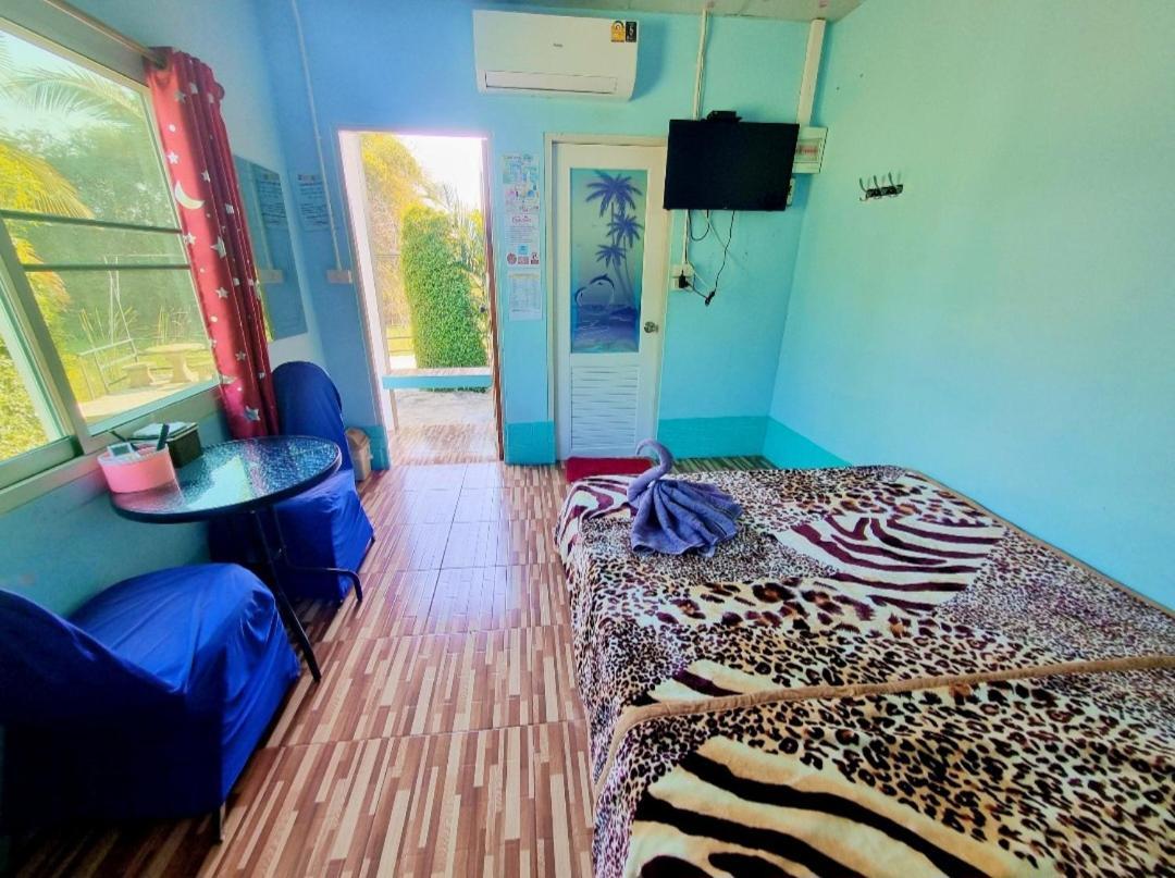 In Love Resort Chai Nat Zimmer foto